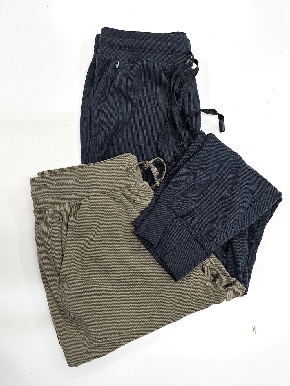 Recreation by Thread & Supply Lot Of 2 Joggers,  Olive & Black, Size Small
